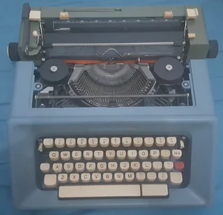 1974-198X Olivetti Studio 46 Typewriter