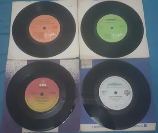 7&#34; Vinyl Records w/Generic Sleeves