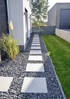 Artifical grass// buffalo grass// kikuyu grass// compost