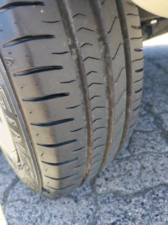 Ford Figo 2012 R68000