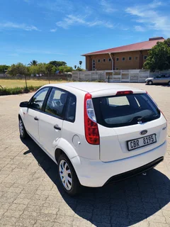 Ford Figo 2012 R68000