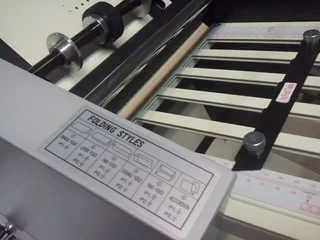 Electric Round cornering machine NEW with 7 die sizes 220V 80mm stack height with elec foot pedal