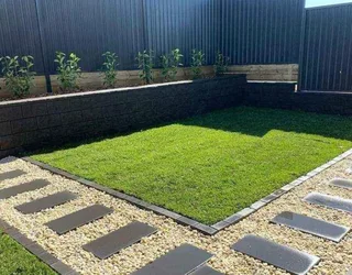 Instant roll on lawn grass// buffalo grass//kikuyu grass and compost