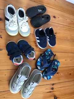 6 pairs of Woolworths kids shoes size 4 - 8