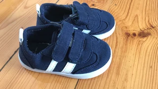 Woolies Baby shoes size 4