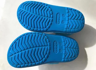 Baby Shark Crocs C10, 2Jibbitz,baby shark T-shirt and a cake topper