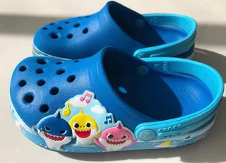 Baby Shark Crocs C10, 2Jibbitz,baby shark T-shirt and a cake topper