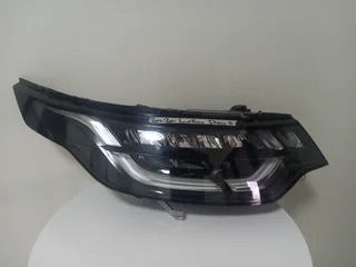 Land Rover Discovery 5 RHS LED Xenon Headlight (2019 - 2022)