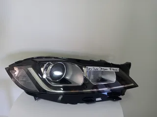 Jaguar F-Pace RHS Xenon Headlight (2017 - 2023)