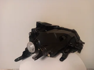 Isuzu Bakkie D-max RHS Normal Headlight (2022 - 2024)