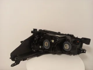 Toyota Hilux Bakkie RHS Normal Headlight (2022 - 2025)