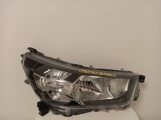 Toyota Hilux Bakkie RHS Normal Headlight (2022 - 2025)