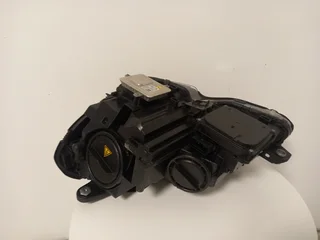 Mercedes C-class W204 Facelift RHS LED Xenon Headlight (2010 - 2013)