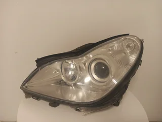 Mercedea CLS W219 LHS Xenon Headlight (2005 - 2011)