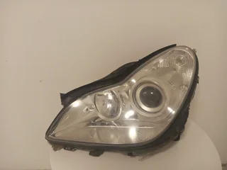 Mercedea CLS W219 LHS Xenon Headlight (2005 - 2011)