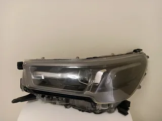 Toyota Hilux GD6 LHS LED Xenon Headlight (2022 - 2025)