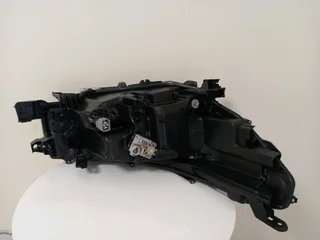 Toyota Hilux GD6 LHS LED Xenon Headlight (2022 - 2025)