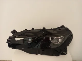 VW Arteon LHS LED Xenon Headlight (2018 - 2020)