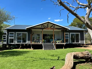 A gorgeous 3 Bedroom 3 Bathroom House in a 2000-ha Wildlife Estate for Sale.