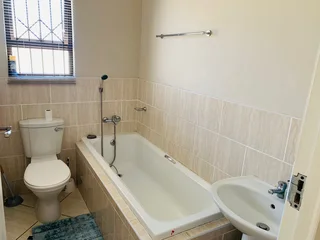 House - Ad posted by tdo