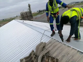 Free quotes renovation roofing paint waterproof coat gutter removal call me 0843372272