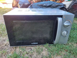 Microwave - Ad posted by Marika Hayes