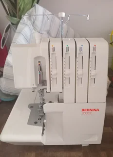 Bernina 800dl overlocker
