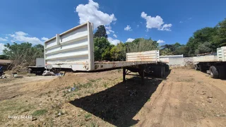 Hook and go Superlink flat deck trailers
