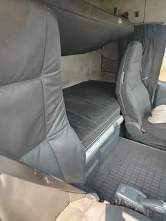 Low priced Volvo fh 440 truck