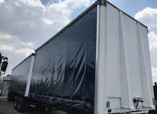 Stunning sale for a tautliner superlink trailer