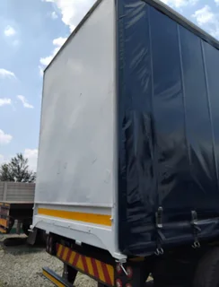 Stunning sale for a tautliner superlink trailer