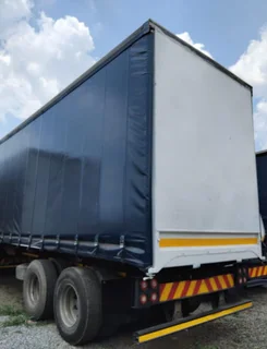 Stunning sale for a tautliner superlink trailer