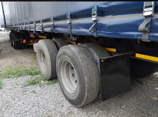 Stunning sale for a tautliner superlink trailer