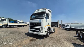High roof Volvo v3 Truck
