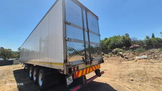 Urgent sale! Tri axle reefer fridge trailers