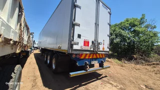 Urgent sale! Tri axle reefer fridge trailers