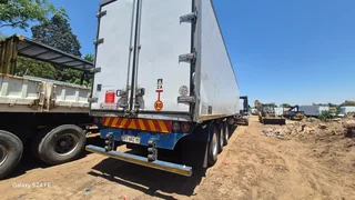 Urgent sale! Tri axle reefer fridge trailers