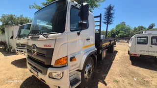 Stunning low priced Hino 500 truck