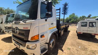 Stunning low priced Hino 500 truck