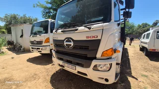 Stunning low priced Hino 500 truck