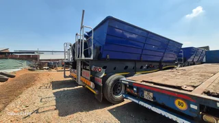 PRBB side tipper trailer in excellent condition