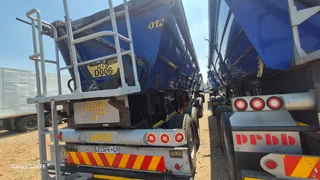 Hook and go Afrit side tipper trailer