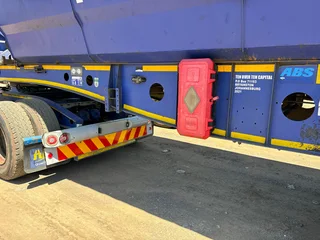 Bargain sale for a Afrit side tipper trailer