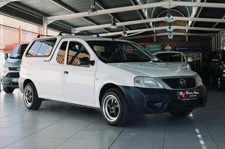 Nissan Np 200 2016 Model
