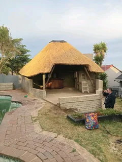 Enock Thatching