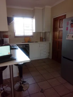 An apartment to share