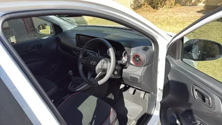 2025 Hyundai grand i10