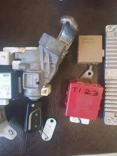 2020 Hilux Gd6 2.8 auto full lockset