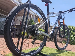 2022 RALEIGH PRO ONE Series 29er Mountain Bike