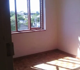 Room - Ad posted by NEmeldine Nimmerhoudt